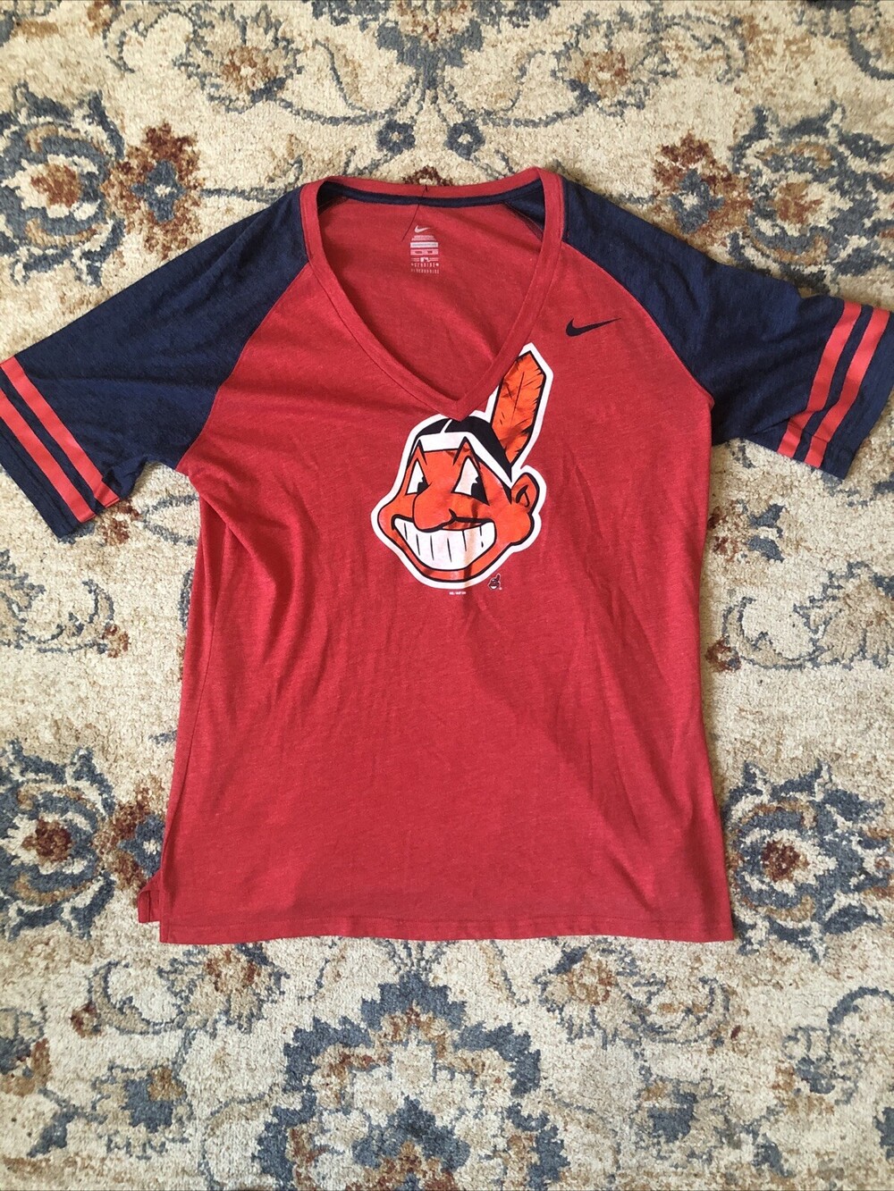 Nike Cleveland Indians Chief Wahoo MLB V-Neck Short Sleeve Shirt Womens 2XL